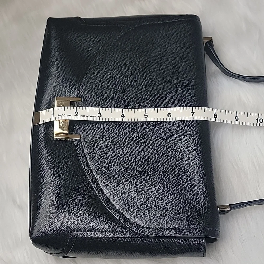 KATE SPADE Black Pebble Grain Single‎ Strap Designer Lock Closure Shoulder Bag